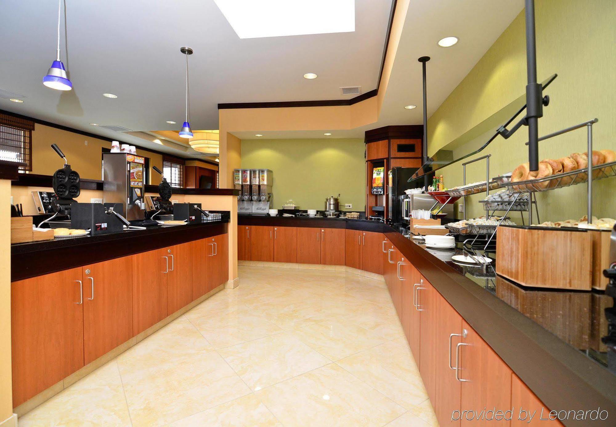 Fairfield Inn&Suites Santa Cruz - Capitola Ristorante foto