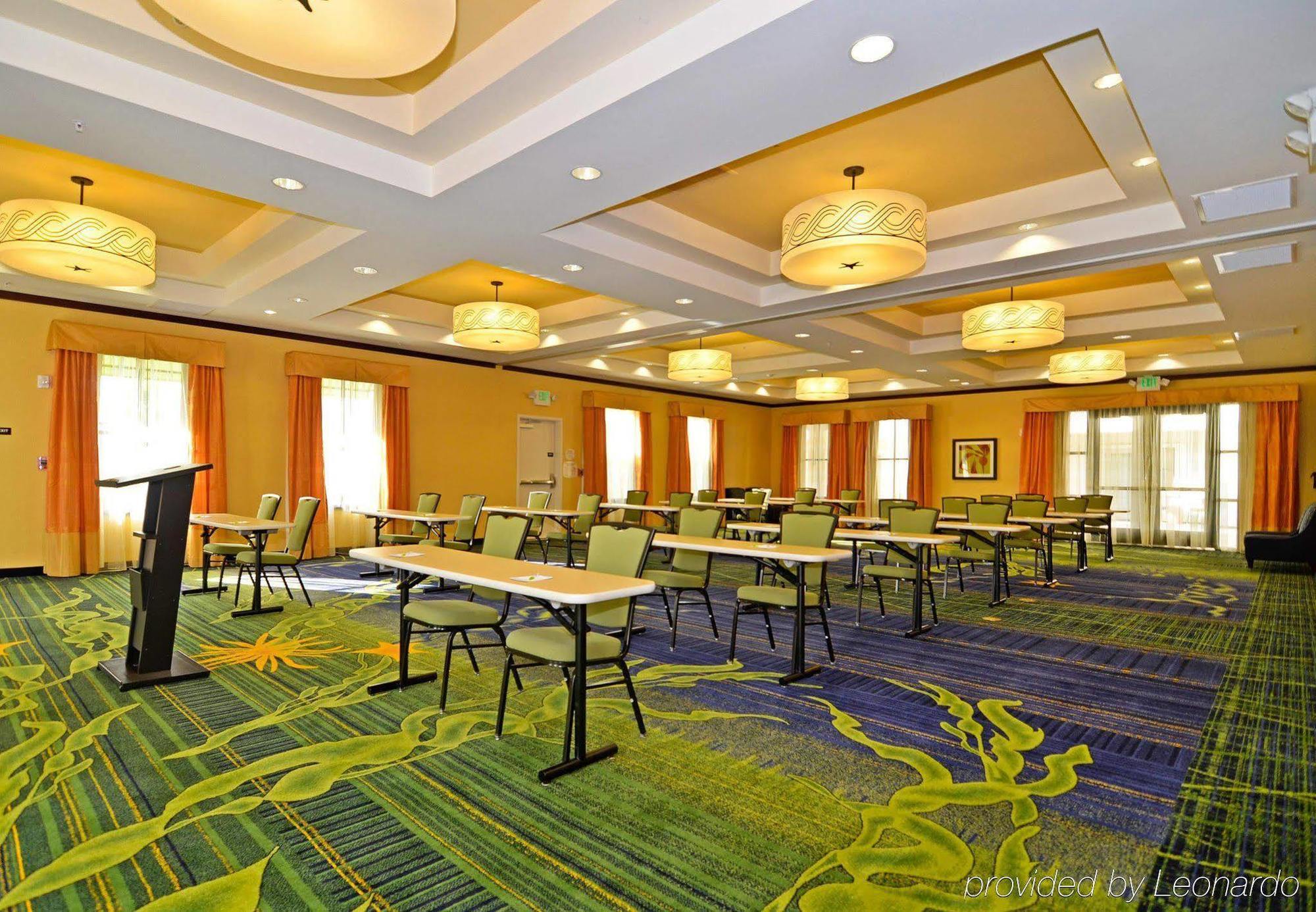 Fairfield Inn&Suites Santa Cruz - Capitola Affari foto